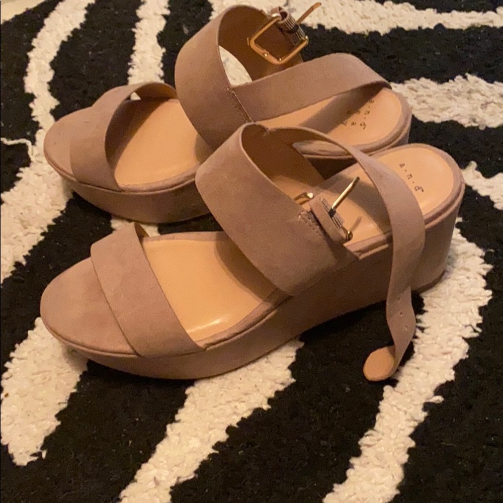 Size 9 Target Suede wedges